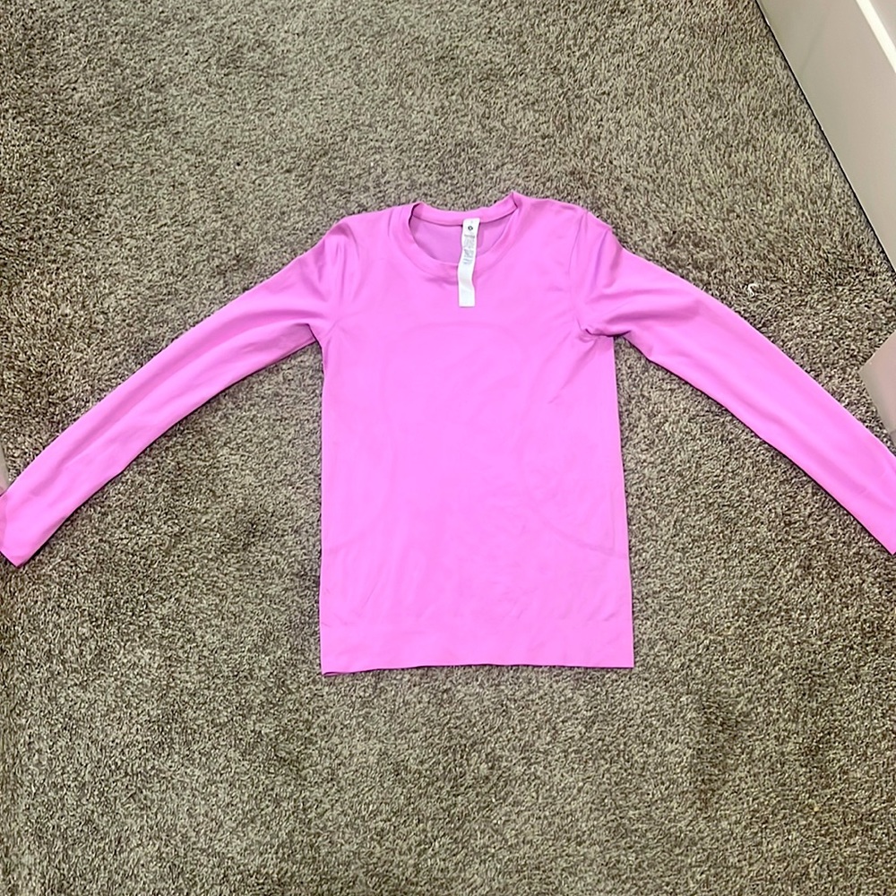 Lululemon swiftly top